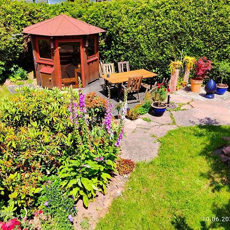 Ferienhaus Marré - mit Grill, Feuerstelle und Gartensauna Waldbrunn  Exterior foto